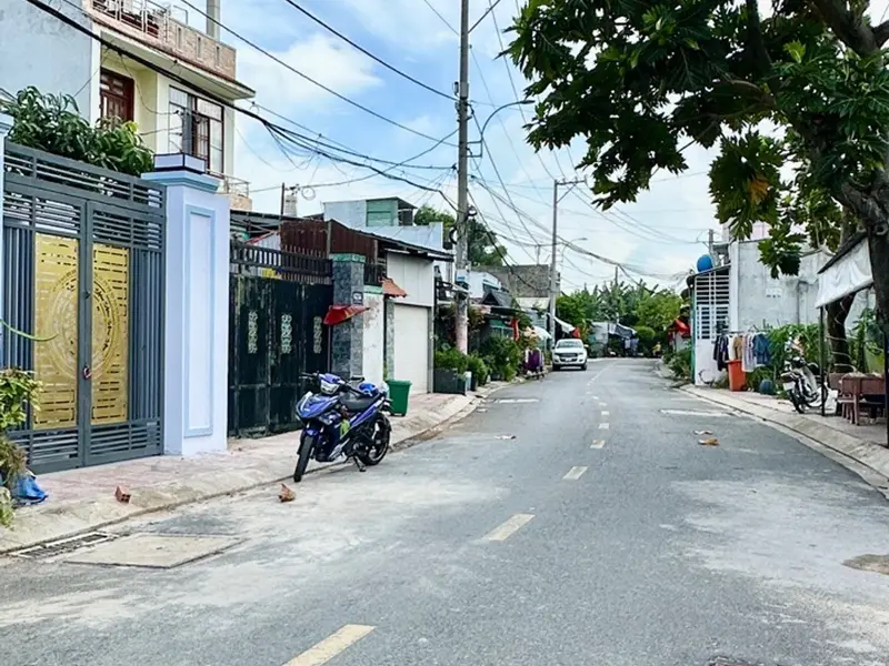 Nhà 4 tầng sang trọng,
5 phòng ngủ, vị trí trung tâm xã Hóc Môn
Giá 6,9 tỷ... Bán nhà riêng tại Hóc Môn, Hồ Chí Minh 01