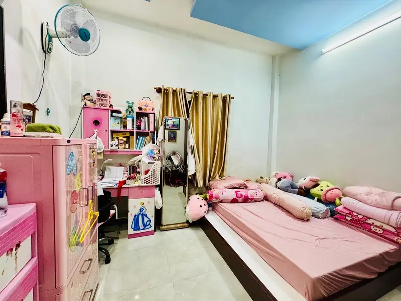 Bán nhà đường Chánh Hưng quận 8. Ngang 4 dài 11 nở hậu tải lộc, sổ hồng riêng chỉ 4,3ty... Bán nhà riêng tại Chánh Hưng, Hồ Chí Minh 01