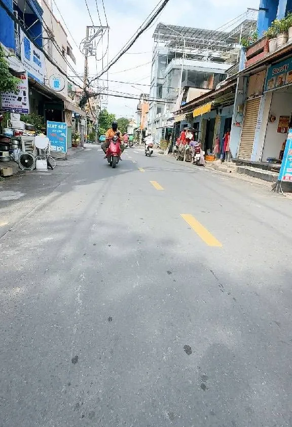 Bán nhà mặt tiền kinh doanh 4 tầng tại quận Tân Phú, giá 5.5 tỷ... Bán nhà mặt phố tại Phú Thạnh, Hồ Chí Minh 01