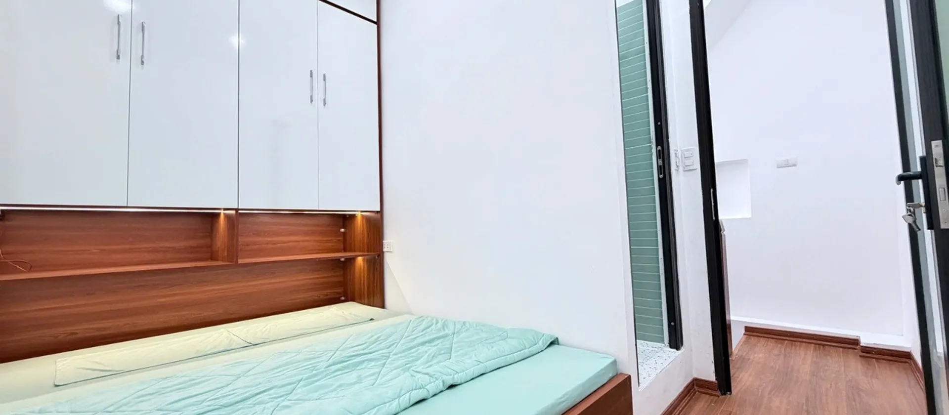 🌺🌺🌺SIÊU HIẾM - BÁN NHÀ 15M² SÁT HỒ VĂN HƯƠNG - 5 TẦNG 3PN - FULL NỘI THẤT - SỔ ĐỎ CHÍNH CHỦ... Bán nhà riêng tại Văn Miếu - Quốc Tử Giám, Hà Nội 01