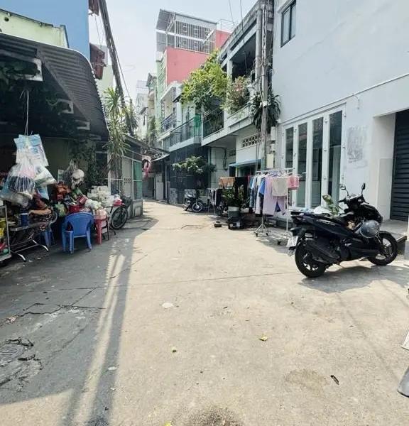 Quận 4 - 14PN CHDV - Dòng Tiền 70 Triệu/ - Có Thang Máy - 122M - Nở Hậu Gần 8M -... Bán nhà riêng tại Khánh Hội, Hồ Chí Minh 01