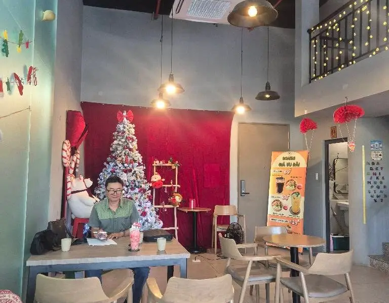 Bán shophouse 2 tầng diện tích gần 295m2 tại Bình Chánh giá tốt... Bán căn hộ chung cư tại Tân Nhựt, Hồ Chí Minh 01