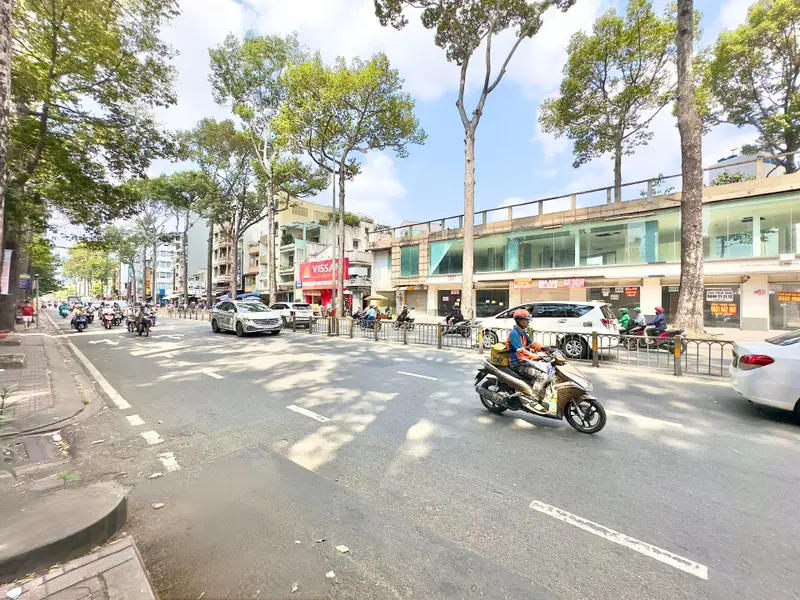 Nhà mặt phố sầm uất quận 11, giảm sâu chỉ 9.9 tỷ... Bán nhà mặt phố tại Minh Phụng, Hồ Chí Minh 01