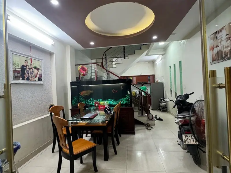 Chính chủ nhà đẹp Tô Hiệu 4 tầng Hồng Bàng giá nhỉnh 2 tỷ... Bán nhà riêng tại Lê Chân, Hải Phòng 01