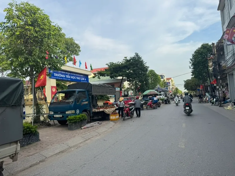 Nhà 3 tầng 5 phòng ngủ khu vực Chợ Kim giá 8.9 tỷ... Bán nhà riêng tại Phúc Thịnh, Hà Nội 01