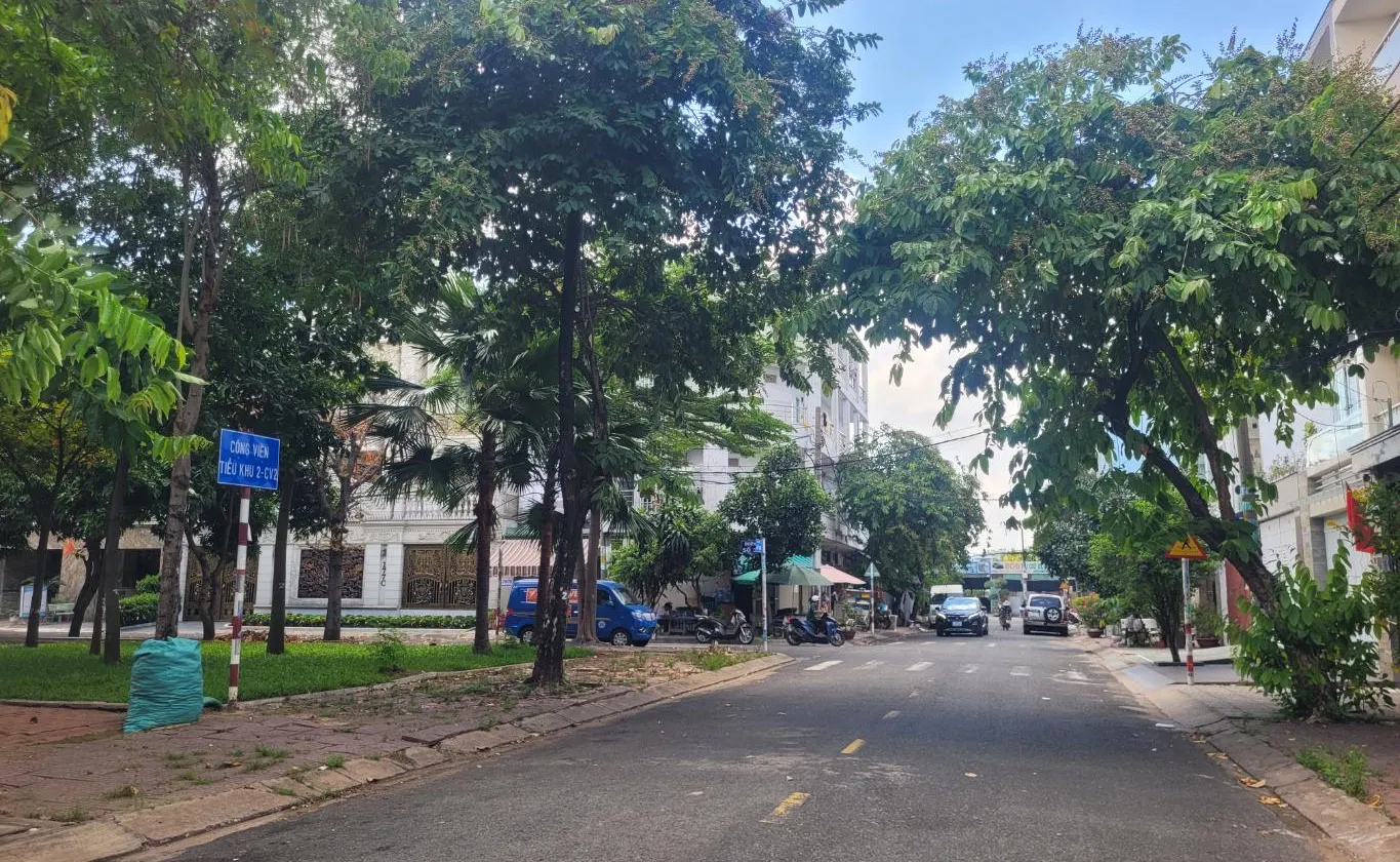 Nhà mặt phố 4 tầng view công viên tại phường An Lạc, Bình Tân... Bán nhà mặt phố tại An Lạc, Hồ Chí Minh 01