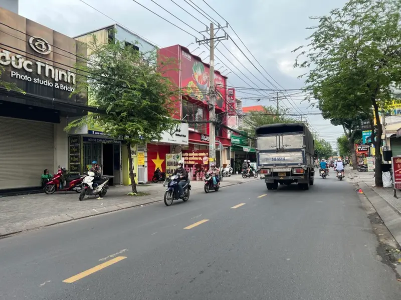 Siêu phẩm mặt phố rộng 890m², giá sốc đầu tư ngay... Bán nhà mặt phố tại Đông Hưng Thuận, Hồ Chí Minh 01