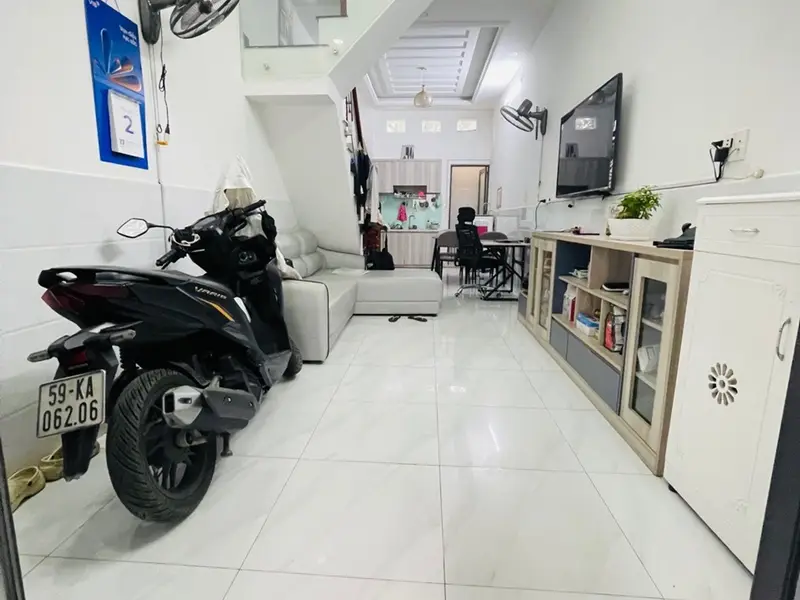 Nhà 4 Tầng Hiện Đại, Ô Tô Đỗ Cửa Ngay KDC Petechim... Bán nhà riêng tại Nhà Bè, Hồ Chí Minh 01