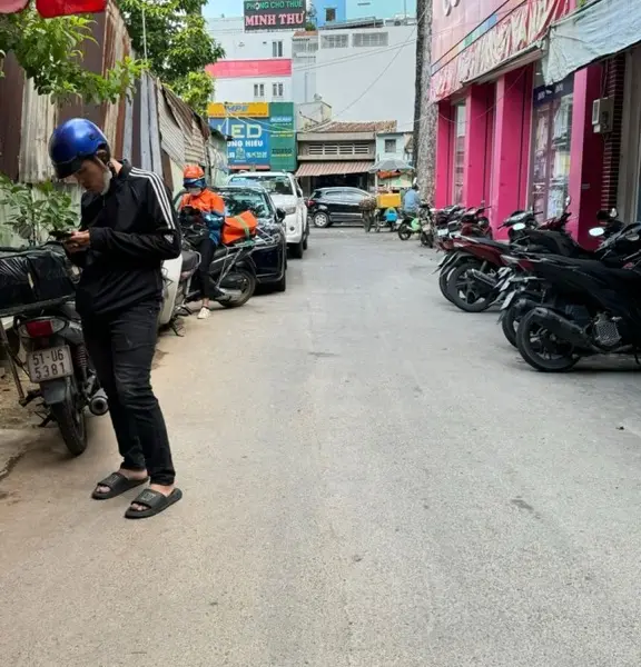 Nhà mặt phố Quận 10 với dòng tiền ổn định, vị trí kinh doanh đắc địa... Bán nhà mặt phố tại Diên Hồng, Hồ Chí Minh 01
