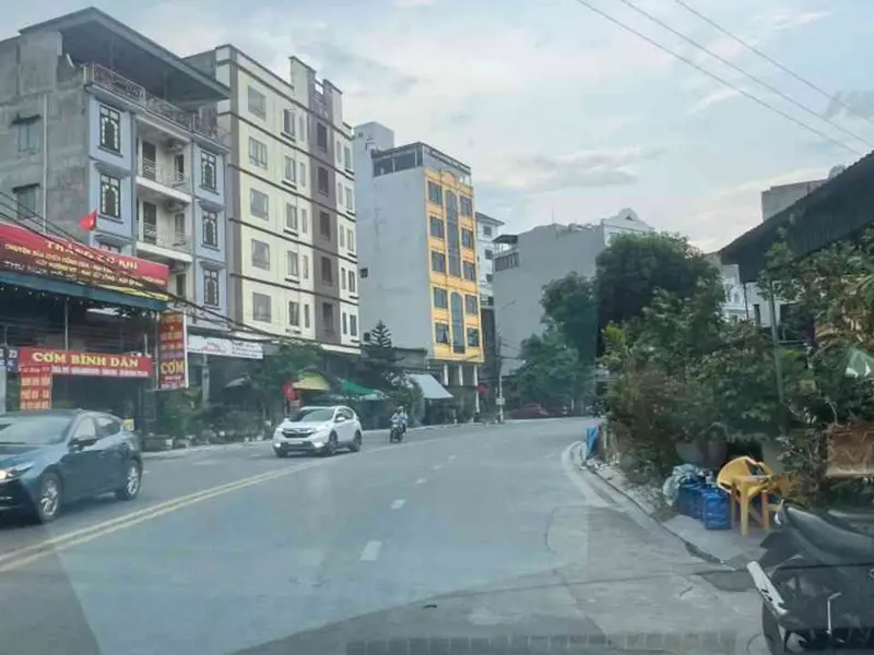 Bán nhà nghỉ 5 tầng 9 phòng tại Hạ Long với vị trí gần siêu thị GO!... Bán bất động sản khác tại Hạ Long, Quảng Ninh 01