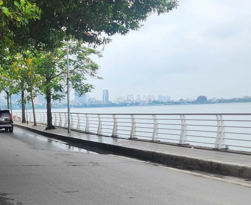 TÁC PHẨM NGHỆ THUẬT TRÍCH SÀI TÂY HỒ - KHAI THÁC DÒNG TIỀN DU LỊCH QUANH HỒ TÂY THÌ RẤT ĐẲNG CẤP.... Bán nhà riêng tại Tây Hồ, Hà Nội 01
