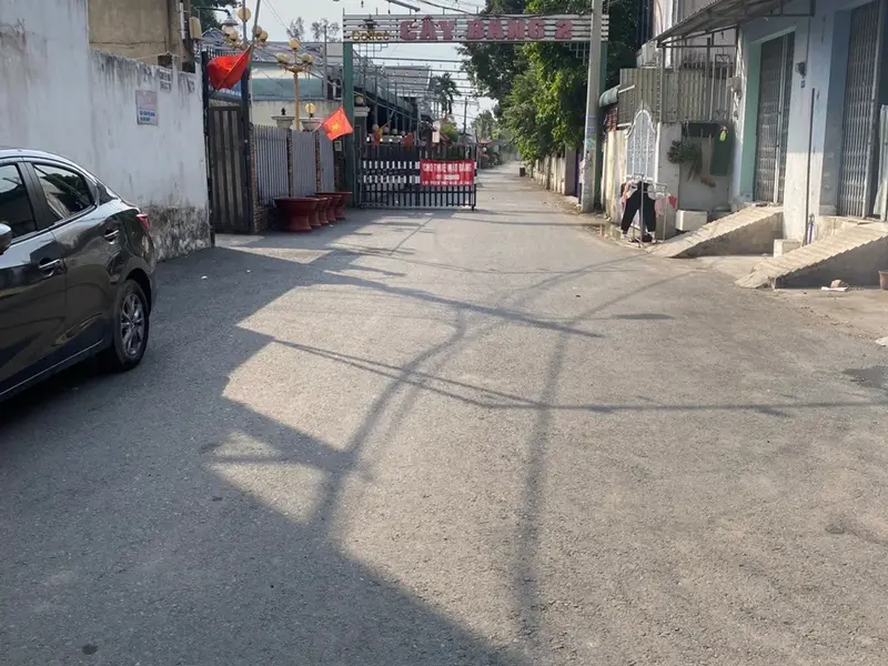 Độc lạ hóc môn: combo biệt thự sang trọng+ quán cf sân vườn. 160/601 m² ( 1/2 thổ cư... Bán nhà riêng tại Đông Thạnh, Hồ Chí Minh 01