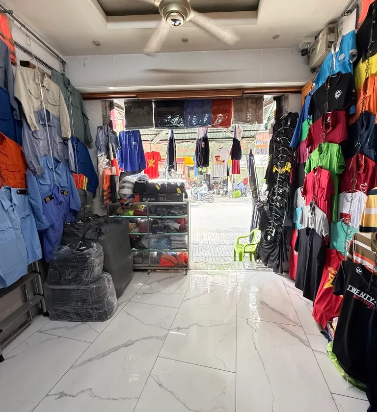 Nhà mặt phố đắt giá trung tâm Quận 10, hai mặt đường, kinh doanh đỉnh... Bán nhà mặt phố tại Hòa Hưng, Hồ Chí Minh 01