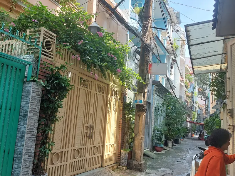 🏣Nhà 4tâng - 3PN/2WC
Căn góc có cửa sau
Đường Trần Bình Trọng Q5.
Chỉ 5t2... Bán nhà riêng tại Chợ Quán, Hồ Chí Minh 01