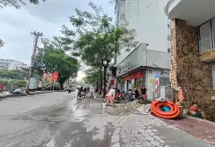Bán nhà mặt phố Vũ Tông Phan 9 tầng thiết kế thông sàn phù hợp văn phòng, diện tích 178.5 m²... Bán nhà mặt phố tại Khương Đình, Hà Nội 06