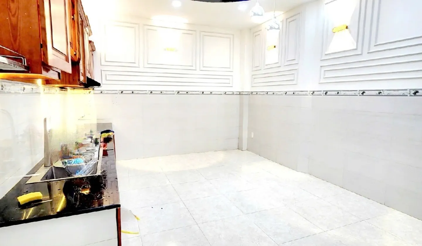 Bán nhà riêng 5 tầng mặt tiền kinh doanh tại phường Dương Bá Trạc, Quận 8... Bán nhà riêng tại Phú Định, Hồ Chí Minh 01