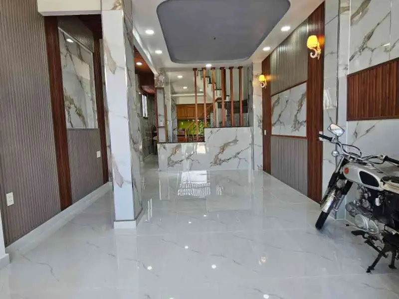 Căn góc 2 mặt hẻm đường chiến lược.
Hẻm 7m ô tô né nhau, sạch sẽ không ngập nước... Bán nhà riêng tại Bình Trị Đông, Hồ Chí Minh 01