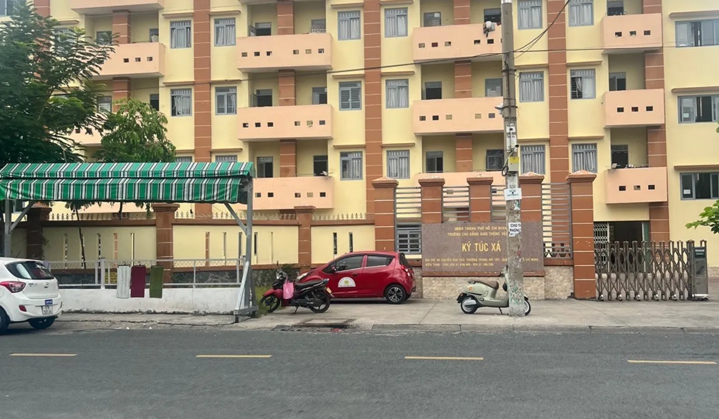 🔥🔥 HÀNG HIẾM TRUNG MỸ TÂY – 150M² – NGANG 7M NỞ HẬU 8M! 🔥🔥
🏡 KHUÔN ĐẤT ĐẸP – THỔ CƯ 100%... Bán nhà riêng tại Trung Mỹ Tây, Hồ Chí Minh 01