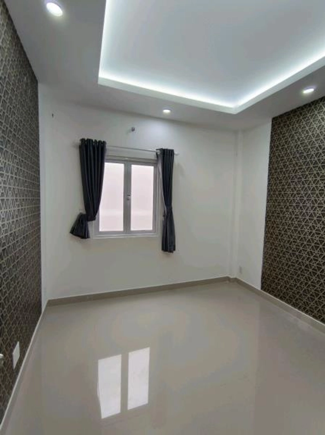 KẸT TIỀN BÁN GẤP NHÀ HẺM CMT8 QUẬN 10 44M GIÁ CHỈ 4.35 TỶ HẺM THÔNG XÂY 3 LẦU tại Hồ Chí Minh 02