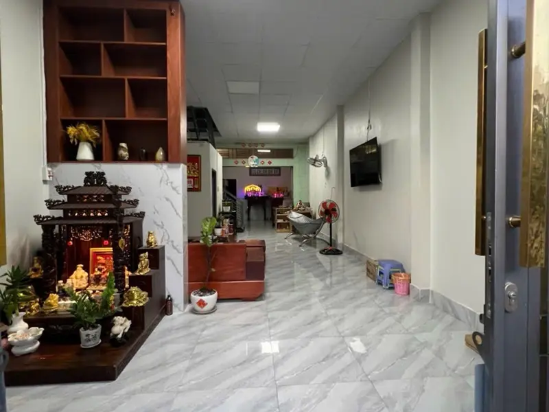 Nhà mặt phố 2 tầng, diện tích rộng tại Bình Tân, tiềm năng kinh doanh cao... Bán nhà mặt phố tại Bình Trị Đông, Hồ Chí Minh 01