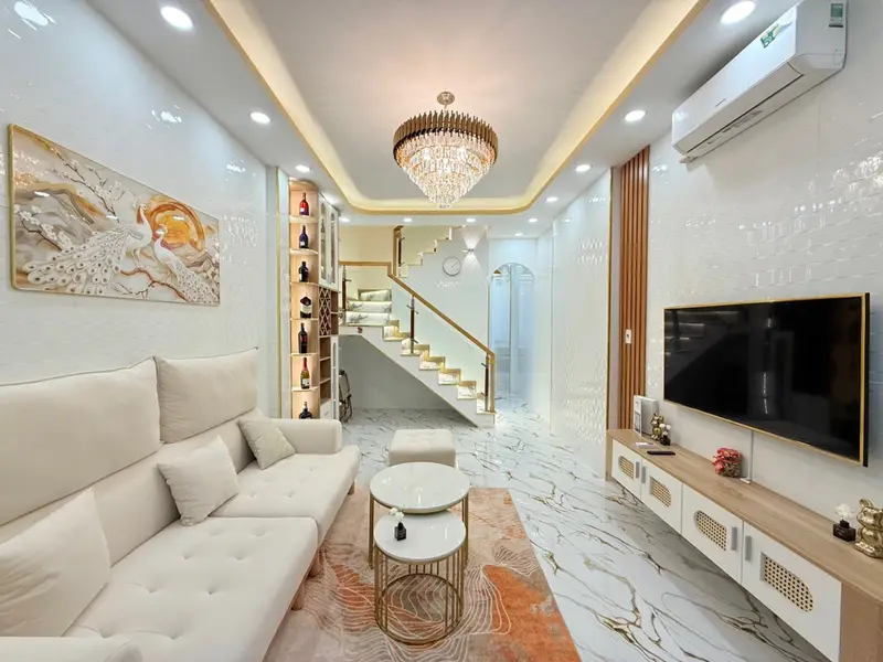 Bán nhà riêng - Cách Mạng Tháng 8, Tân Bình - 3 tầng, 38m², giá 7.75 tỷ VNĐ... Bán nhà riêng tại Tân Sơn Nhất, Hồ Chí Minh 01