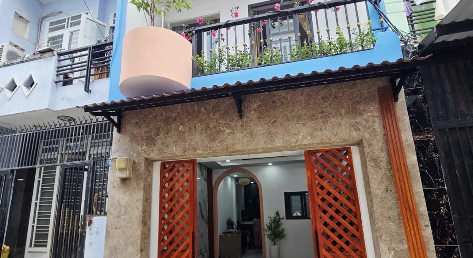 Đến với em chỉ hơn 2đ là có siêu phẩm 1 trệt 1 lầu... Bán nhà riêng tại Bình Trị Đông, Hồ Chí Minh 01