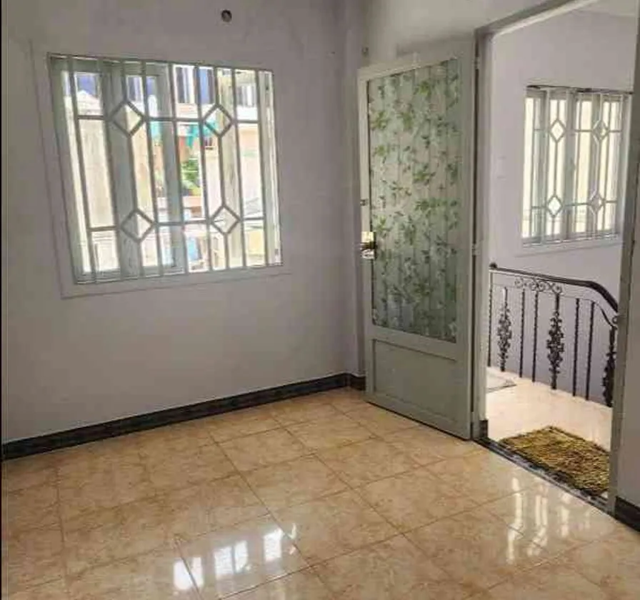 Nhà đẹp 3 tầng 4 phòng ngủ gần trung tâm Q10... Bán nhà riêng tại Vườn Lài, Hồ Chí Minh 01