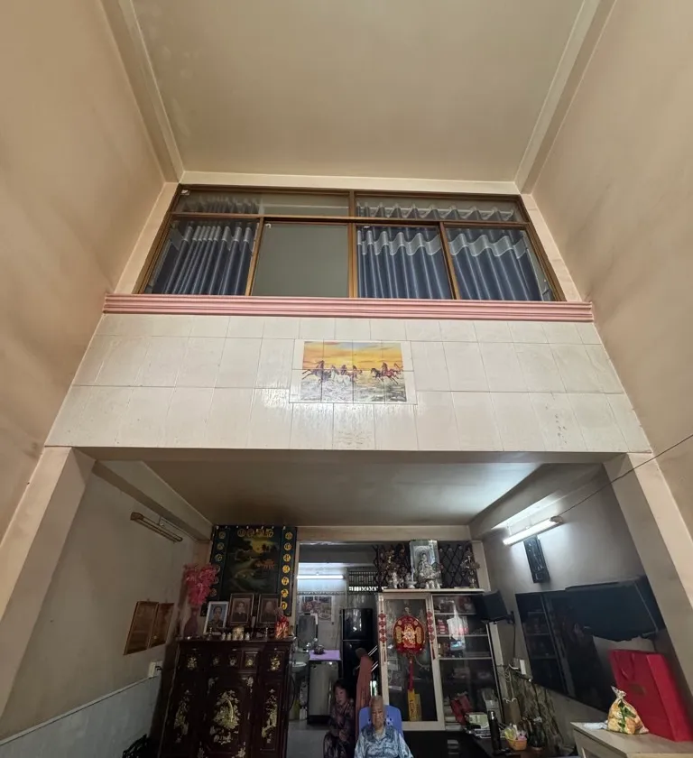 Siêu phẩm nhà 4 tầng trung tâm Quận 10, giảm 1 tỷ giá sốc... Bán nhà riêng tại Diên Hồng, Hồ Chí Minh 01