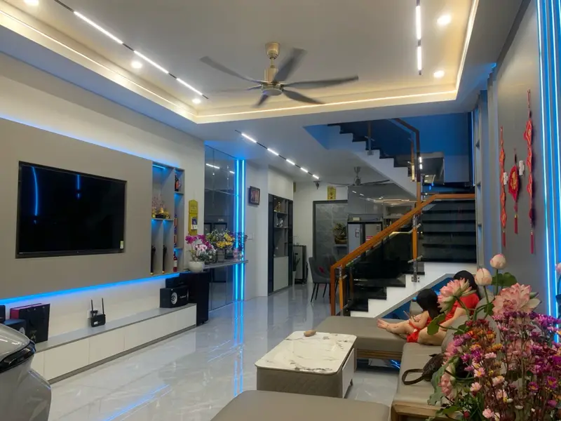 🔥🔥NHÀ 3 TẦNG MTKD MỚI XÂY NỘI THẤT CAO CẤP ĐẸP LUNG LINH XỊN... Bán nhà mặt phố tại Dĩ An, Hồ Chí Minh 01