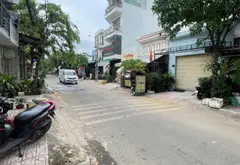 - Mặt tiền đường rộng 10m đã có lề đường, vị trí kinh doanh đa ngành nghề,... Bán nhà mặt phố tại Bình Hưng Hòa, Hồ Chí Minh 03