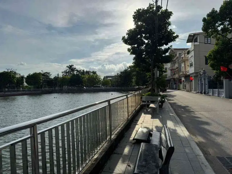 ĐẤT TRUNG TÂM TỪ SƠN - KINH DOANH ĐẮC ĐỊA 
CÁCH ĐƯỜNG LÊ QUANG ĐẠO 100 M - Ô TÔ THÔNG BÀN CỜ.... Bán đất tại Từ Sơn, Bắc Ninh 01