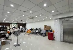 Toà VP Mặt Phố Gần Hồ Tây
Kinh doanh đỉnh, mặt tiền lớn giá trị bền vững... Bán nhà mặt phố tại Tây Hồ, Hà Nội 11