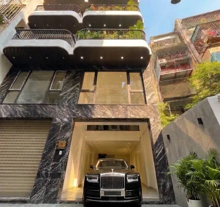 CC BÁN NHÀ PHÂN LÔ HÀNG KHÔNG NGUYỄN VĂN CỪ DUPLEX 90m2 - 8 TẦNG THANG MÁY - GARA 2 ÔTÔ HƠN 20 TỶ... Bán nhà riêng tại Bồ Đề, Hà Nội 01