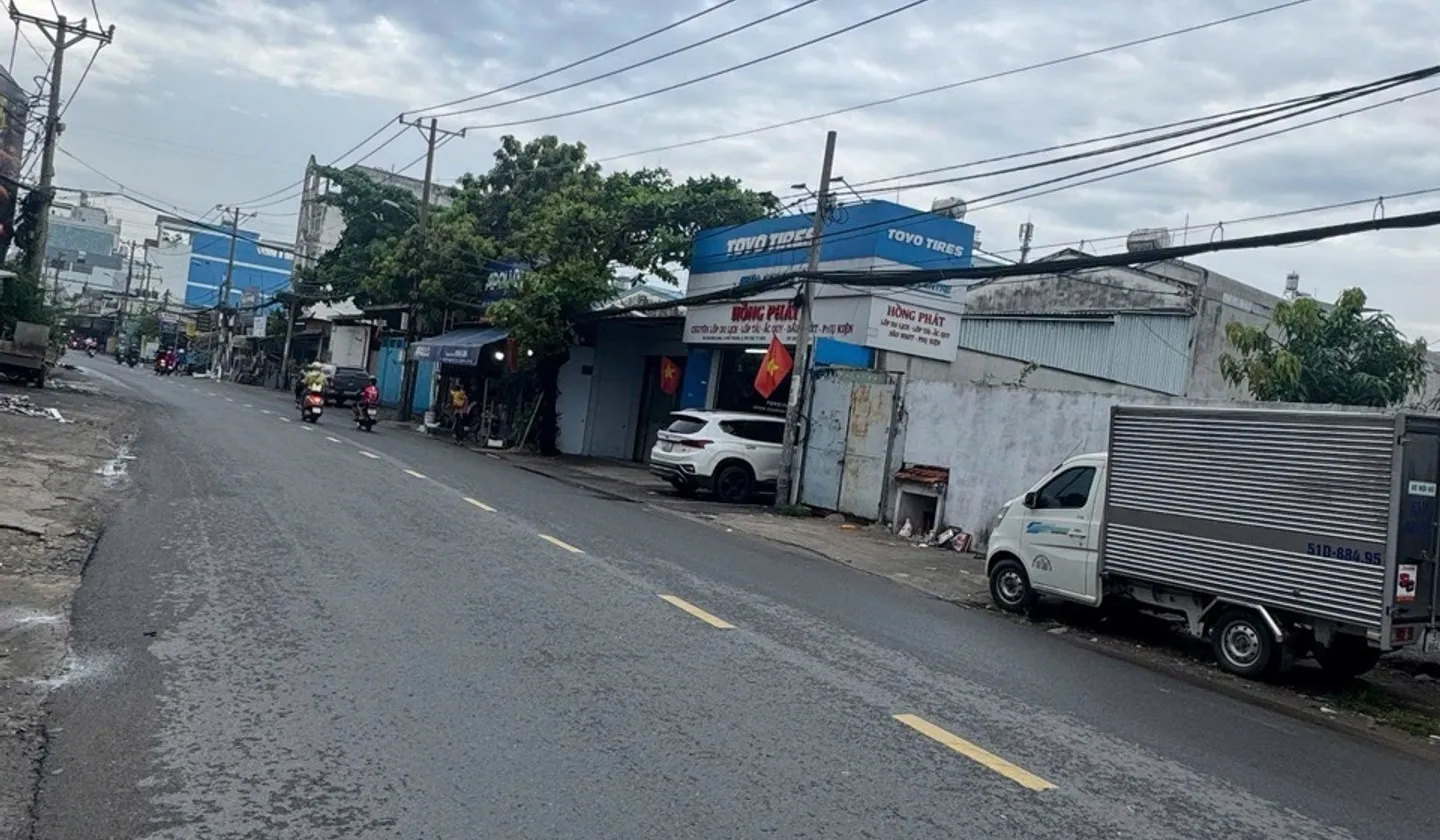 Bán nhà mặt phố Bình Long, 2 tầng, mặt tiền 4.2m giá 10 tỷ... Bán nhà mặt phố tại Phú Thạnh, Hồ Chí Minh 01