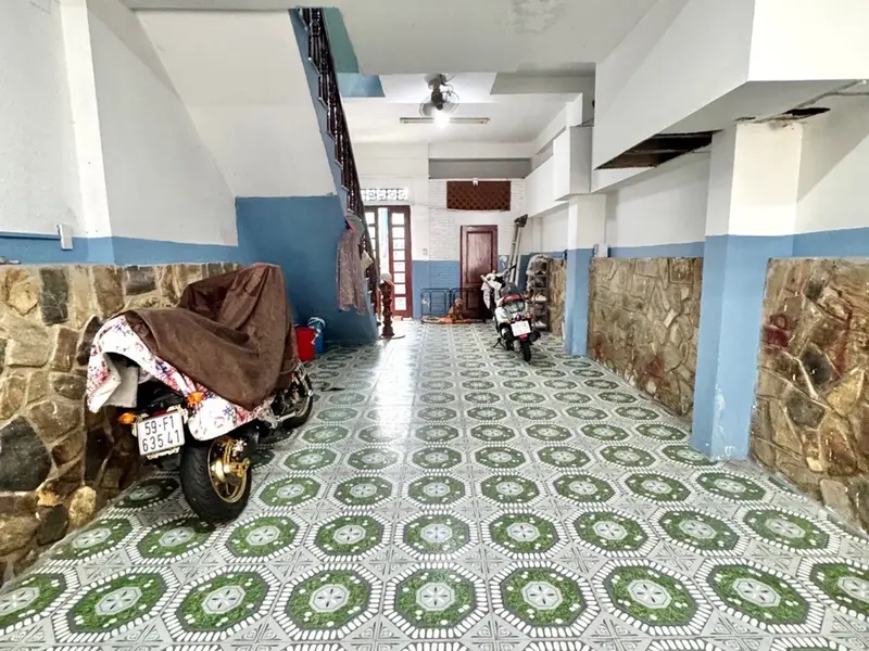 Nhà mặt tiền kinh doanh Quận 3 với thiết kế hiện đại, tiềm năng cho thuê cao... Bán nhà mặt phố tại Nhiêu Lộc, Hồ Chí Minh 01