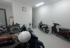 Bán nhà kinh doanh dòng tiền mặt ngõ Trích Sài ô tô qua nhà. Full nội thất cho thuê kín phòng... Bán nhà mặt phố tại Tây Hồ, Hà Nội 08