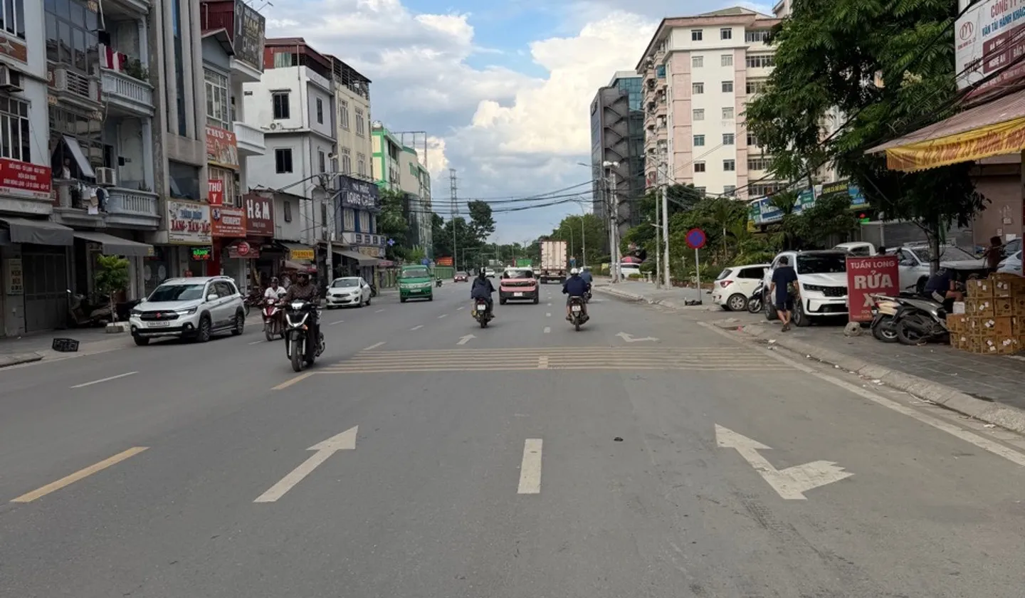 Nhà mặt phố đỉnh, kinh doanh thỏa thích, giá cực tốt... Bán nhà mặt phố tại Ngọc Hồi, Hà Nội 01
