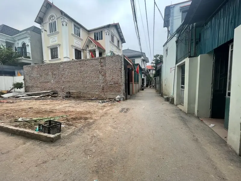 Bán đất 40,2m2 sổ đỏ tại phường Từ Sơn, Bắc Ninh, giá tốt... Bán đất tại Từ Sơn, Bắc Ninh 01