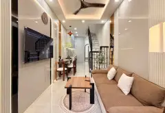 Nhà 3 tầng xanh mát ngay Đức Nhuận, Sống trọn vẹn từng khoảnh khắc... Bán nhà riêng tại Đức Nhuận, Hồ Chí Minh 01