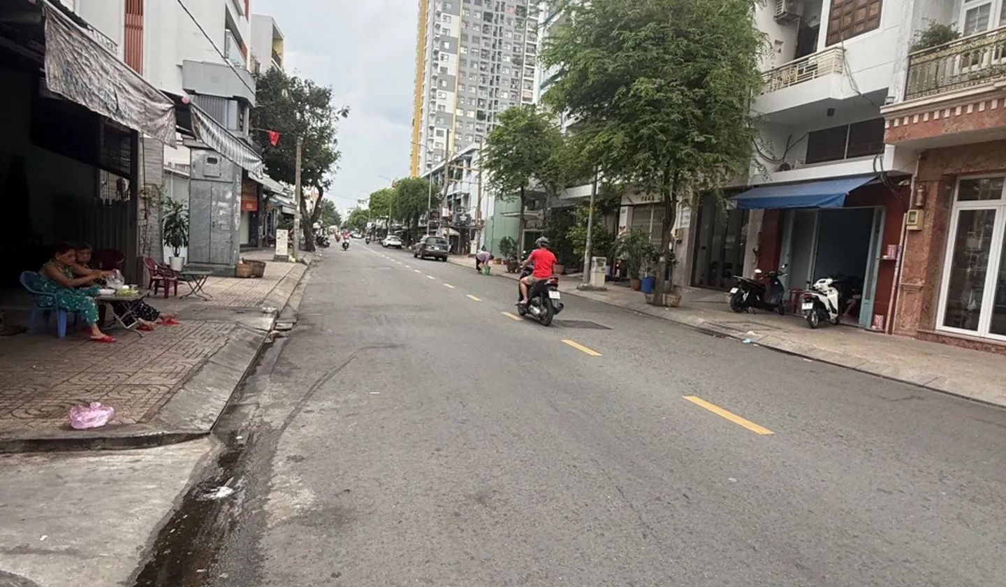 Nhà mặt tiền kinh doanh gần chợ Bình Tiên quận 6... Bán nhà mặt phố tại Bình Tiên, Hồ Chí Minh 01