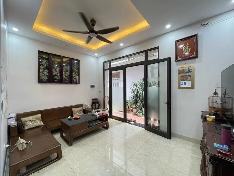 Bán nhà riêng tại Bồ Đề, 38m2, 4 tầng, mặt tiền rộng, pháp lý chuẩn... Bán nhà riêng tại Bồ Đề, Hà Nội 01