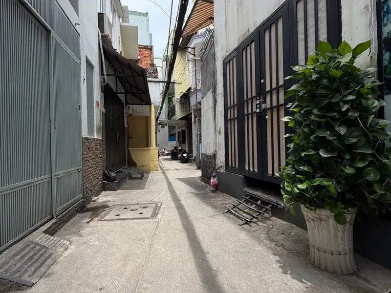 Nhà 4 Tầng Hẻm Ba Gác, Khu An Ninh Quận 10... Bán nhà riêng tại Hòa Hưng, Hồ Chí Minh 01