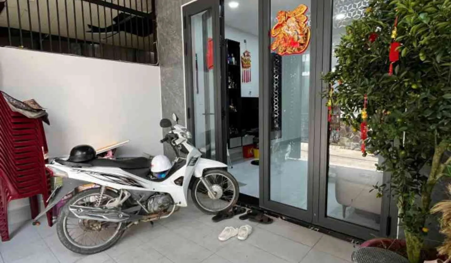 75M2 - GẦN MT - VÀO Ở NGAY - NGANG 4,2M - VUÔNG A4 - CHỈ 6 TỈ (BỚT LỘC)... Bán nhà riêng tại Phú Thuận, Hồ Chí Minh 01