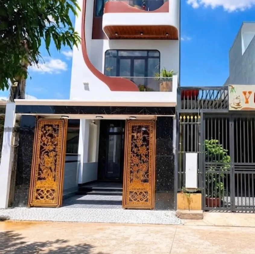 Bán nhà 4 tầng 100m2 trung tâm Dĩ An, giá 7,8 tỷ... Bán nhà riêng tại Dĩ An, Hồ Chí Minh 01