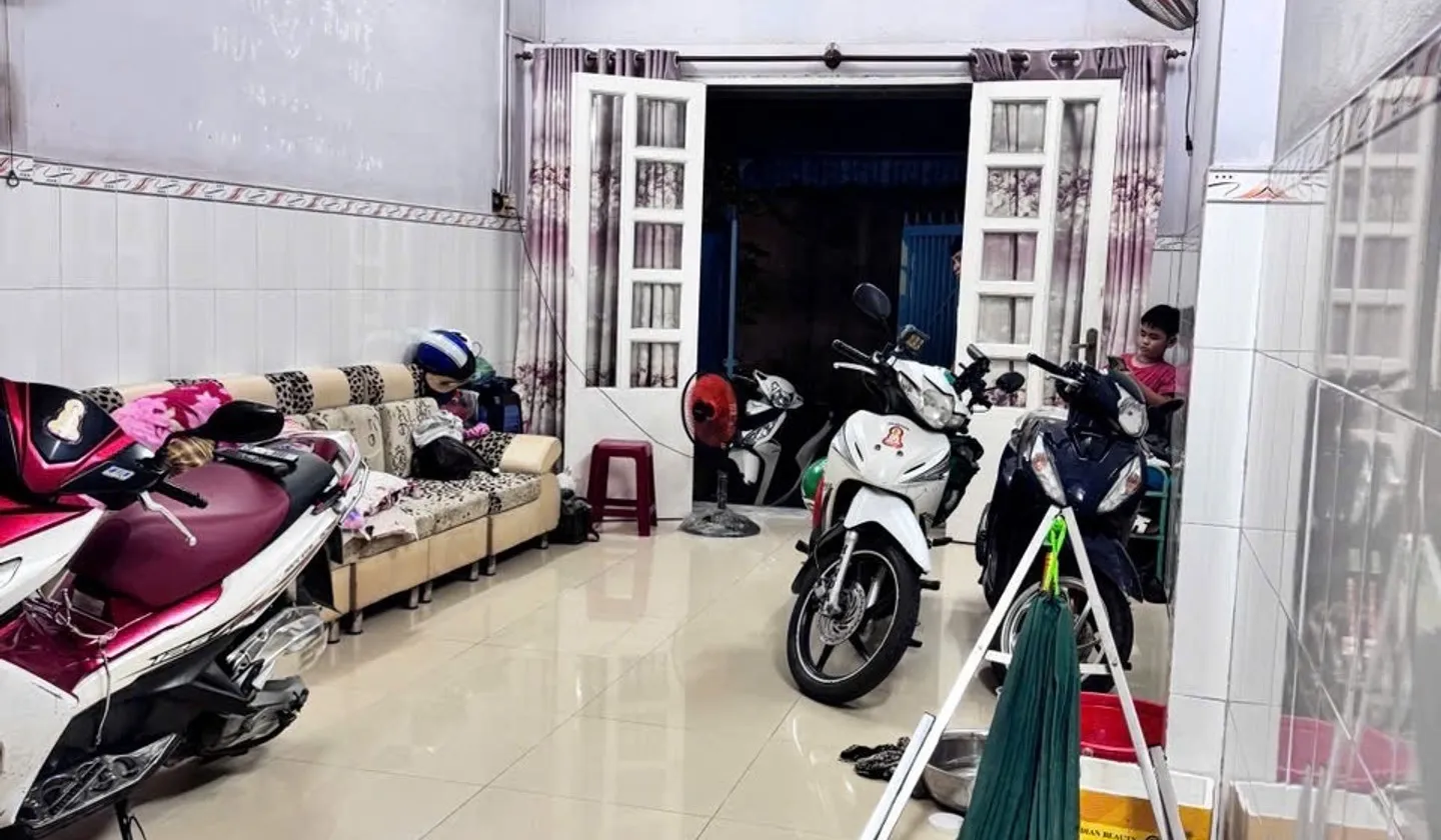 Nhà 2 tầng 3 phòng ngủ rộng 83m² tại phường Tân Tạo, quận Bình Tân, nhỉnh 4 tỷ... Bán nhà riêng tại Tân Tạo, Hồ Chí Minh 01