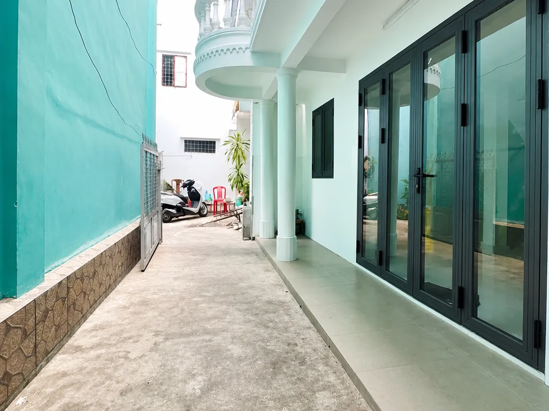 SÁT CHỢ THỦ ĐỨC- Nhà 2 tầng - Sổ Hồng Riêng... Bán nhà riêng tại Thủ Đức, Hồ Chí Minh 01