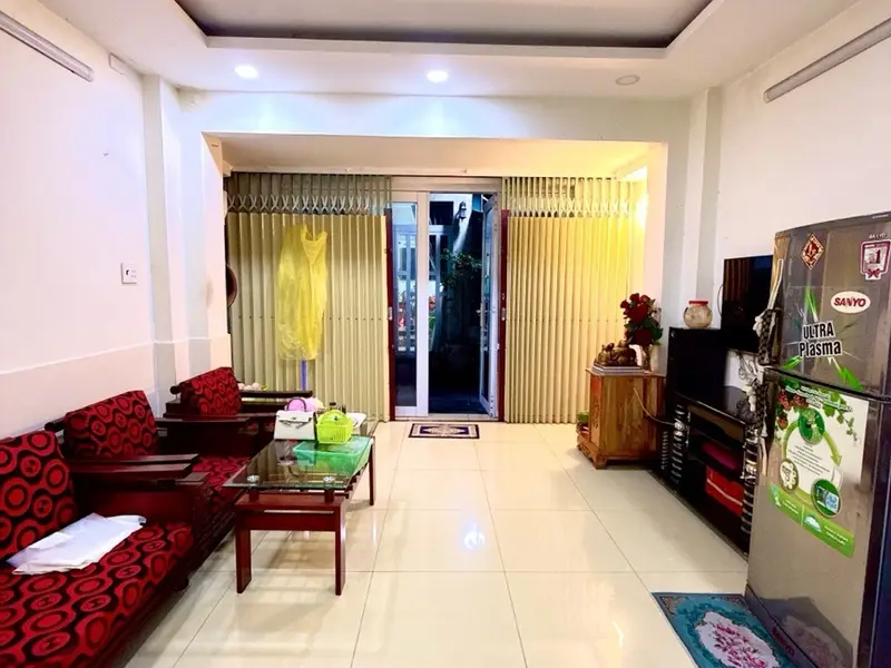 Nhà 3 tầng hẻm xe hơi, vị trí đắc địa, giá hợp lý... Bán nhà riêng tại Hòa Hưng, Hồ Chí Minh 01
