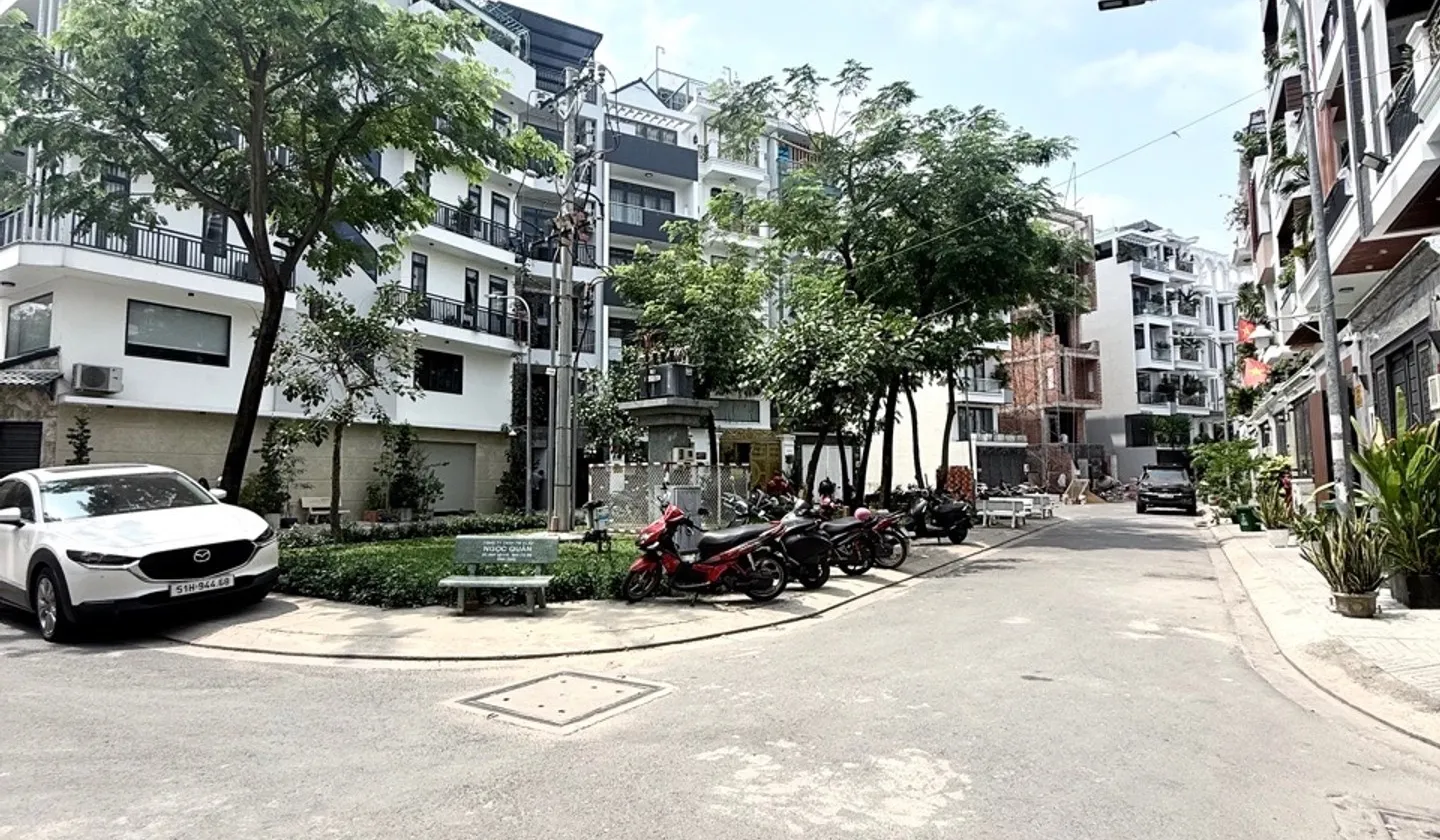 LÔ GÓC KHÁCH SẠN - CHDV VUA DÒNG TIỀN 120tr/th - 7 Tầng, Hầm, Thang máy 22PN- NGAY KÊNH THAM LƯƠNG... Bán nhà riêng tại An Nhơn, Hồ Chí Minh 01