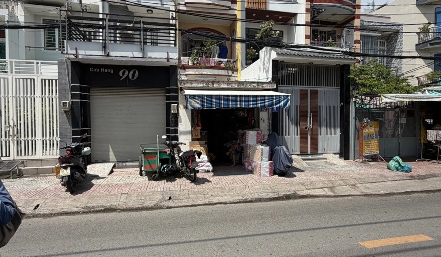 Nhà mặt phố Phường Chánh Hưng, cơ hội sở hữu nhà 3 lầu giá tốt chỉ 9.5 tỷ... Bán nhà mặt phố tại Chánh Hưng, Hồ Chí Minh 01