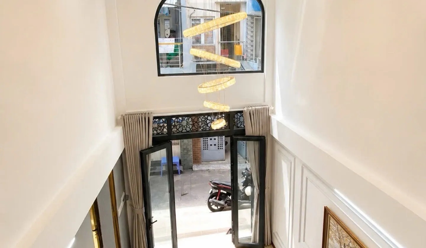 Nhà 5 Tầng Hiện Đại Tại Phường Hòa Hưng - Trung Tâm Quận 10... Bán nhà riêng tại Hòa Hưng, Hồ Chí Minh 01